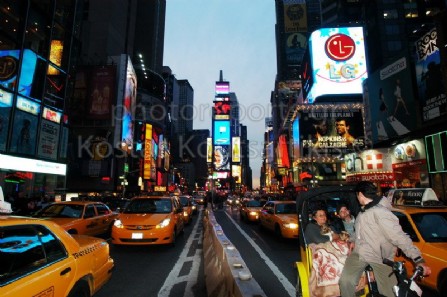  Νέα Υόρκη, ταξί στην πλατεία Τάιμς.